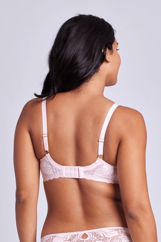 Beha Romance - Roze - Cup D tot G