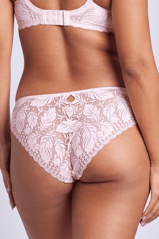 Beha Romance - Roze - Cup D tot G