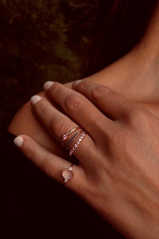 Anillo - Plata chapada en oro rosa y cuarzo rosa