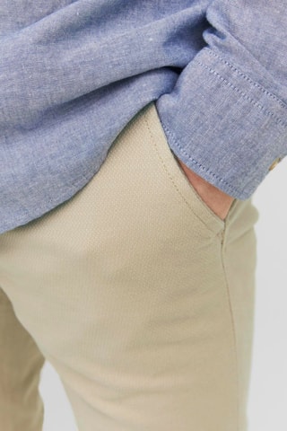 Calças chino slim de cintura semi-subida - Bege