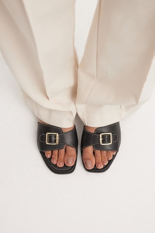 Sandalias de piel ovina - Negro