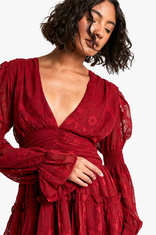 Abito con volant in pizzo - Rosso