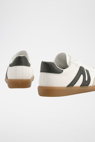Sneakers - Wit en Zwart
