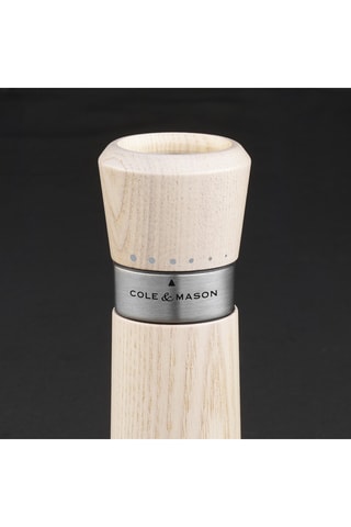Molinillo de pimienta de madera y acero inoxidable Lyndhurst
