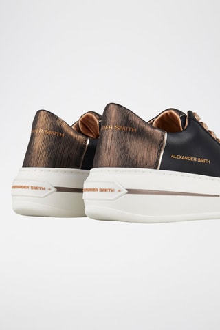 Zapatillas de piel con plataforma - Negro, marrón y dorado
