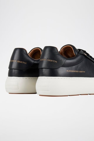 Zapatillas de piel con plataforma - Negro