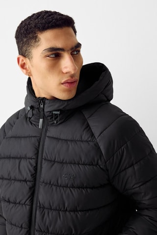 Anorak con capucha - Negro