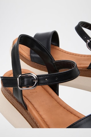 Sandalias con plataforma - Negro