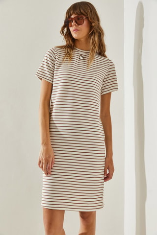 Vestido camiseta - Camel