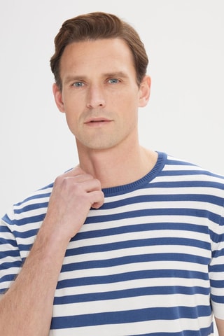 Camiseta slim fit - Azul marino y blanco