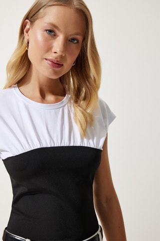 Camiseta - Negro