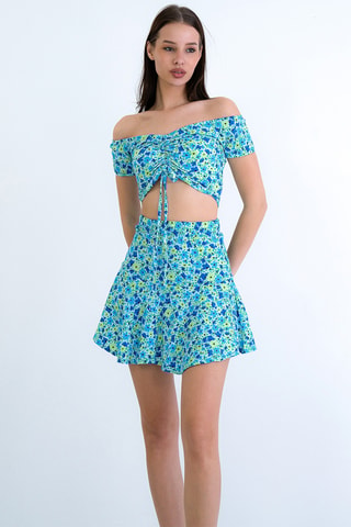 Crop top y minifalda de talle alto - Turquesa