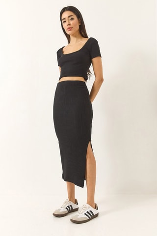 Crop top y falda de tubo de talle alto - Negro