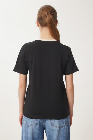 Camiseta - Negro