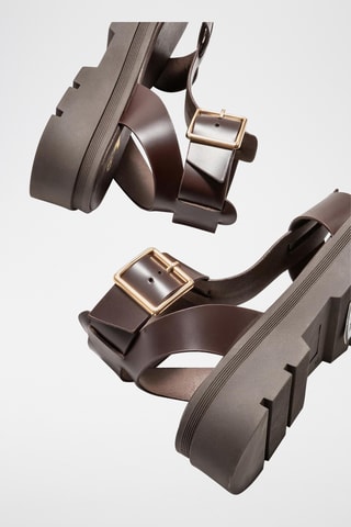 Sandalias de piel con plataforma - Marrón