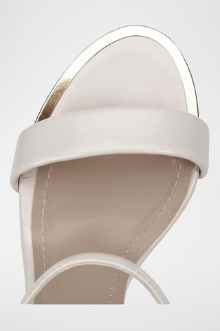 Sandalias de tacón - Beige