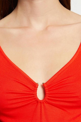 Top  - Orange