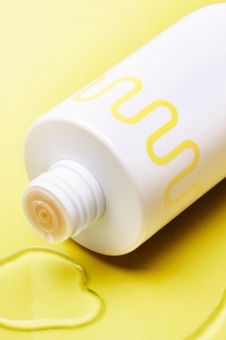 Lotion cosmétique exfoliante éclat à la vitamine C - Tout type de peaux - 200 ml