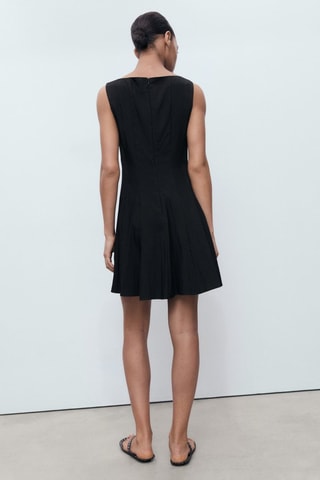 Robe col bateau à plis plats - Noir