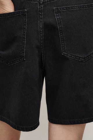 Bermuda en jean taille normale à pinces - Noir