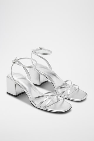 Sandale à talon avec brides croisées - Argenté