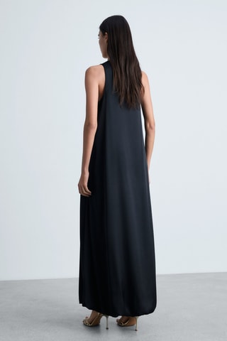 Robe satinée maxi-fleur - Noir
