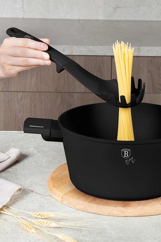 5 utensílios de cozinha em aço inoxidável Matt Black