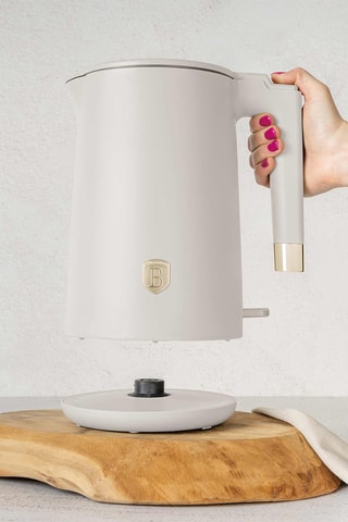 Chaleira em aço inoxidável Matt Cream - 1,7 l - 1800 W