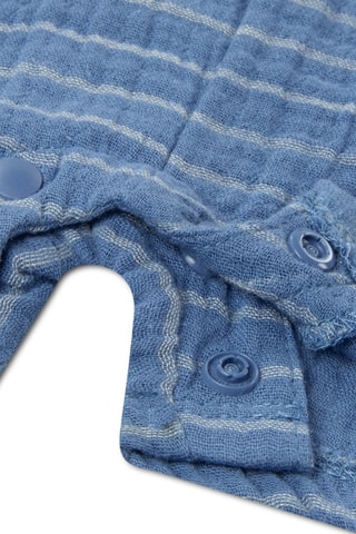 T-shirt e jardineiras curtas - Azul