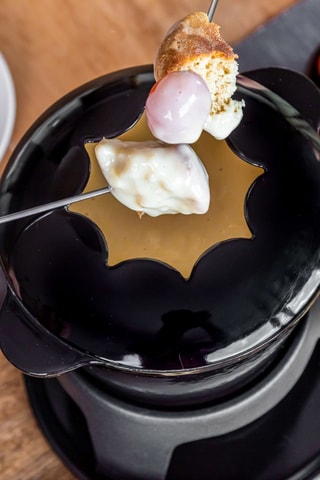Appareil à fondue en fonte - 6 personnes
