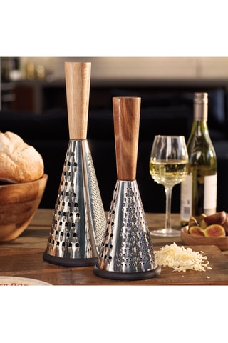 Râpe en acier inoxydable et bois Gourmet Cheese - 11 x 11 x 28,5 cm