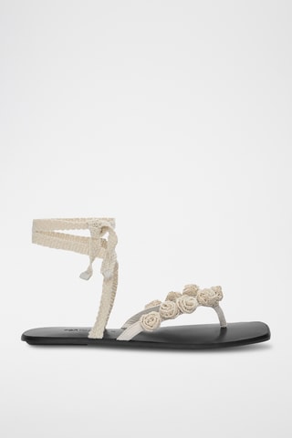 SANDALIA PLANA FLORES CROCHET CRUDO