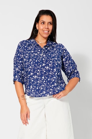 Blusa de flores - Blanco y azul