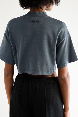 Camiseta cropped - Gris