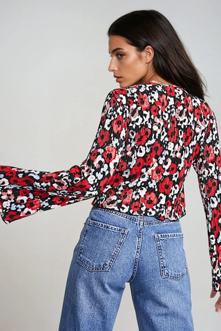Crop Top - Zwart en Rood - Monki