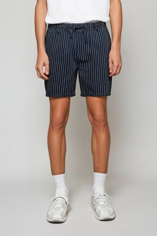Short - Azul marino - Weekday