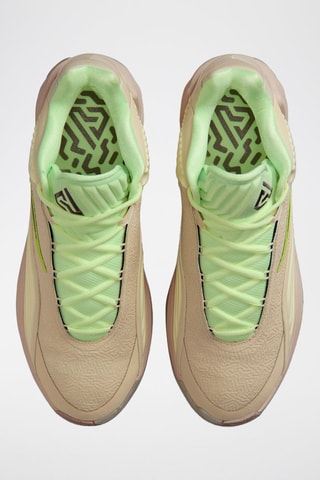 Freak 7 "Spotlight" x Giannis Antetokounmpo - Beige 