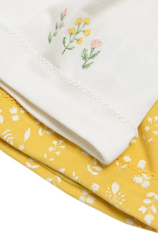 2 bonnets Blanc et jaune