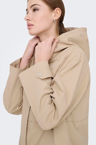 Chaqueta con capucha - Beige