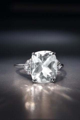 Anillo Elif - Oro blanco y topacios 