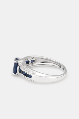 Bague - 
Or blanc, saphirs et diamants