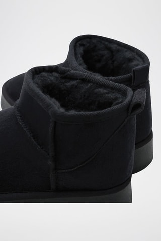 Botins forrados com plataforma - Preto