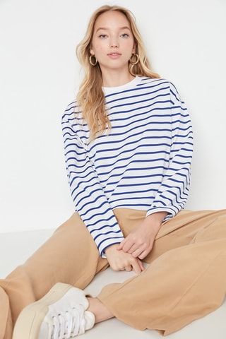 T-shirt às riscas