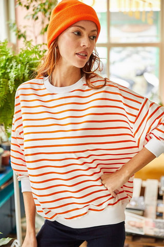 Sweat - Preto - Branco e laranja