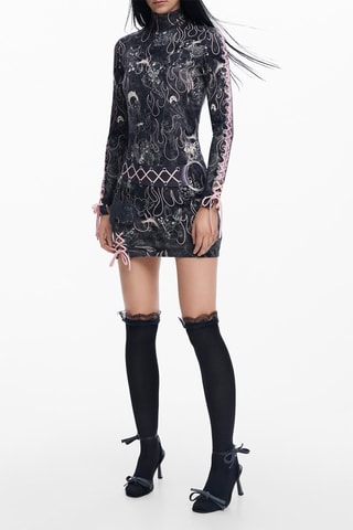 Robe pull - Blanc, noir et rose