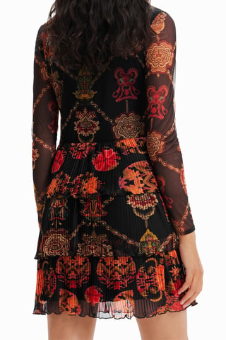 Robe pull - Noir, rouge et orange