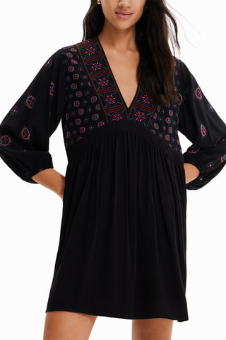 Robe patineuse - Noir, rouge, vert et rose