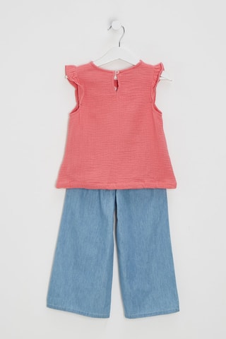 T-shirt e jeans - Rosa e azzurro