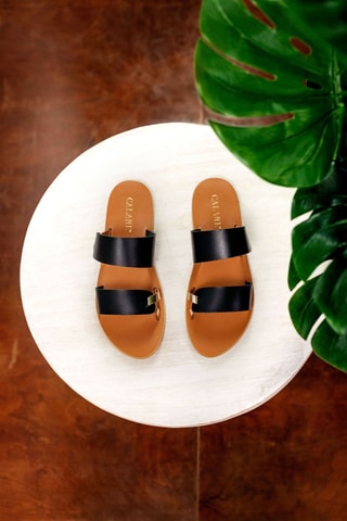 Sandalias de piel - Negro y dorado