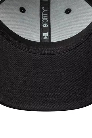 Cappellino in velluto - Nero e bianco
